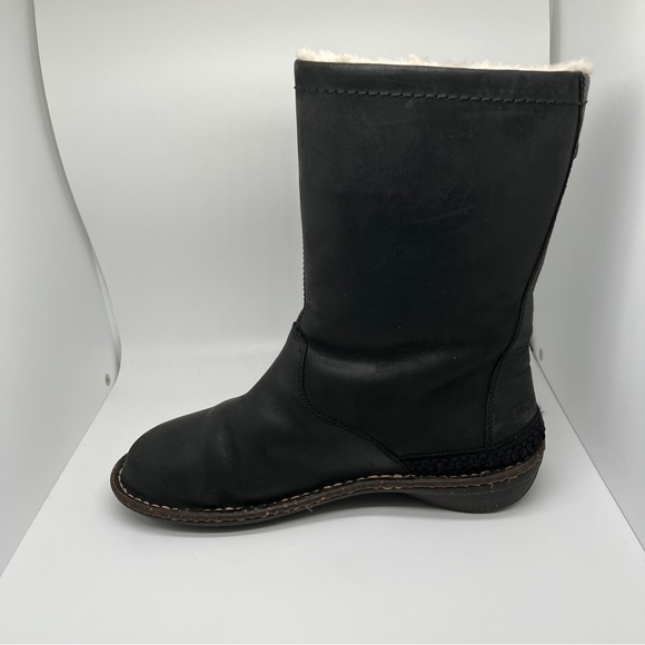 Women’s UGG Leather Boots Size 10 - Picture 6 of 9